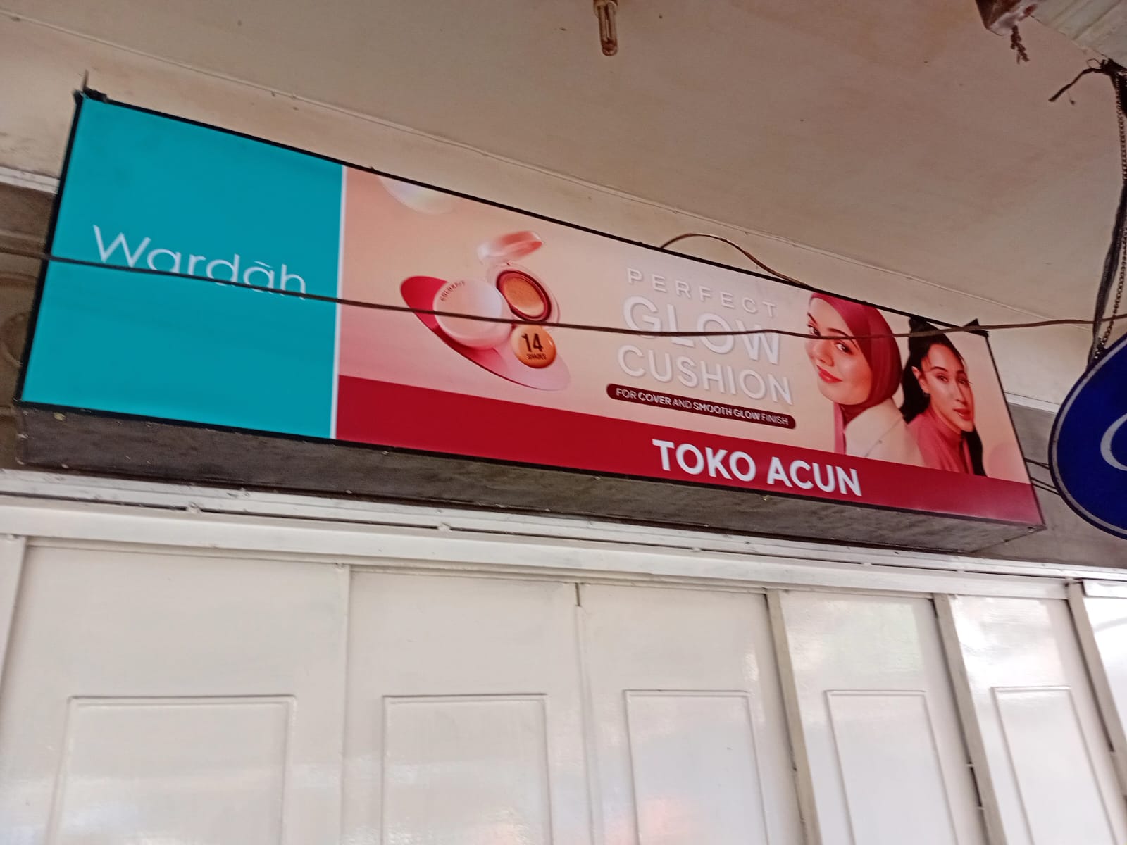 NEON BOX TOKO ACUN